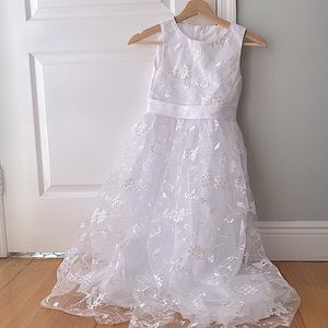 A white dress used for a communion. Original price:$39. Listing price:$20